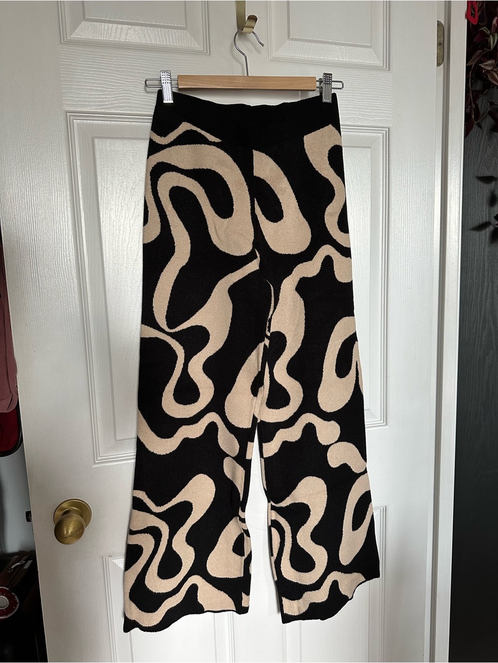 Knit Wide-Leg Pants - Picture 2 of 3